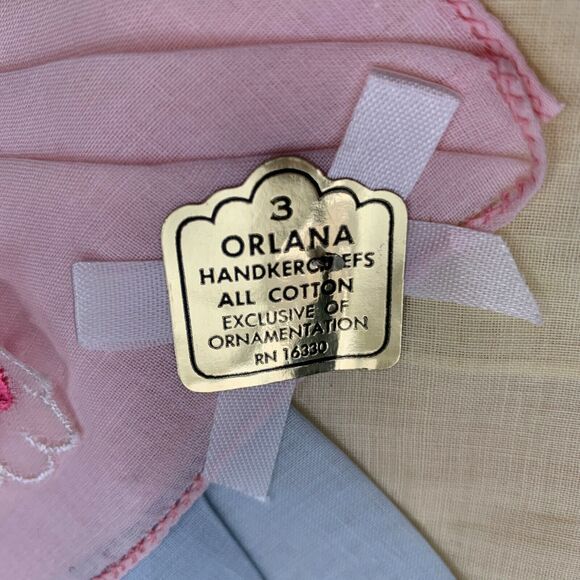 3 Floral Embroidered Bridesmaid Handkerchiefs Cottage Core Mid Century Vintage - Picture 2 of 4